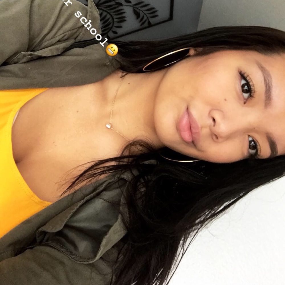 Meet your Posher, Lorelilie